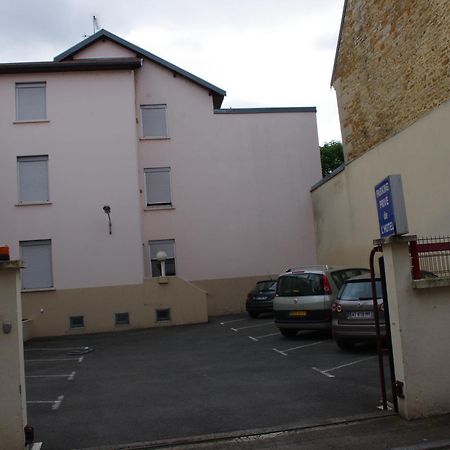Hotel Du Lion Vesoul Bagian luar foto