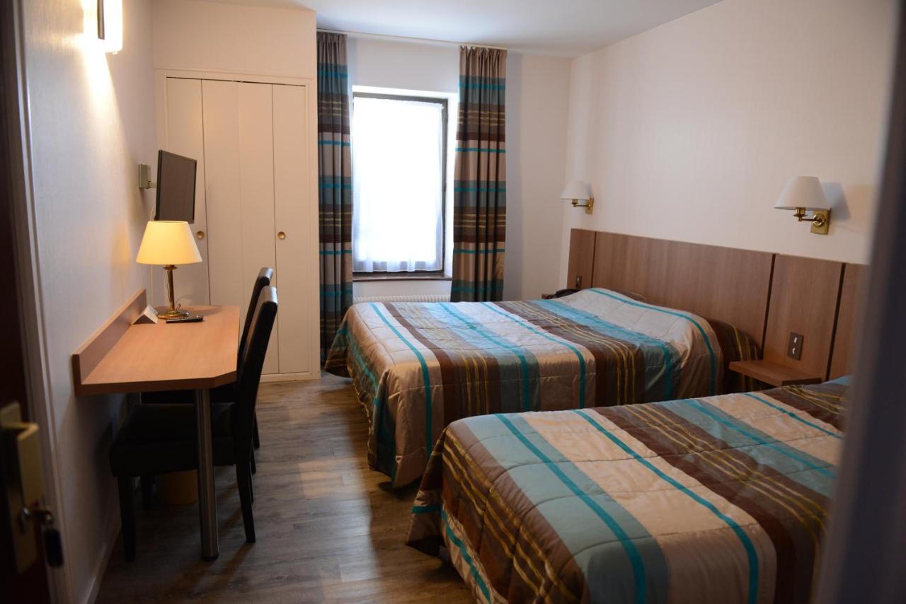 Hotel Du Lion Vesoul Bagian luar foto